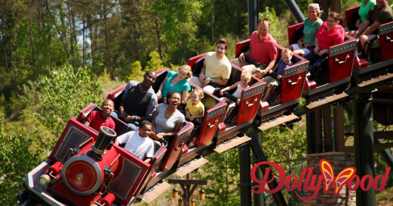 A Bear'S Alpine Splash Villa Pigeon Forge Exterior photo